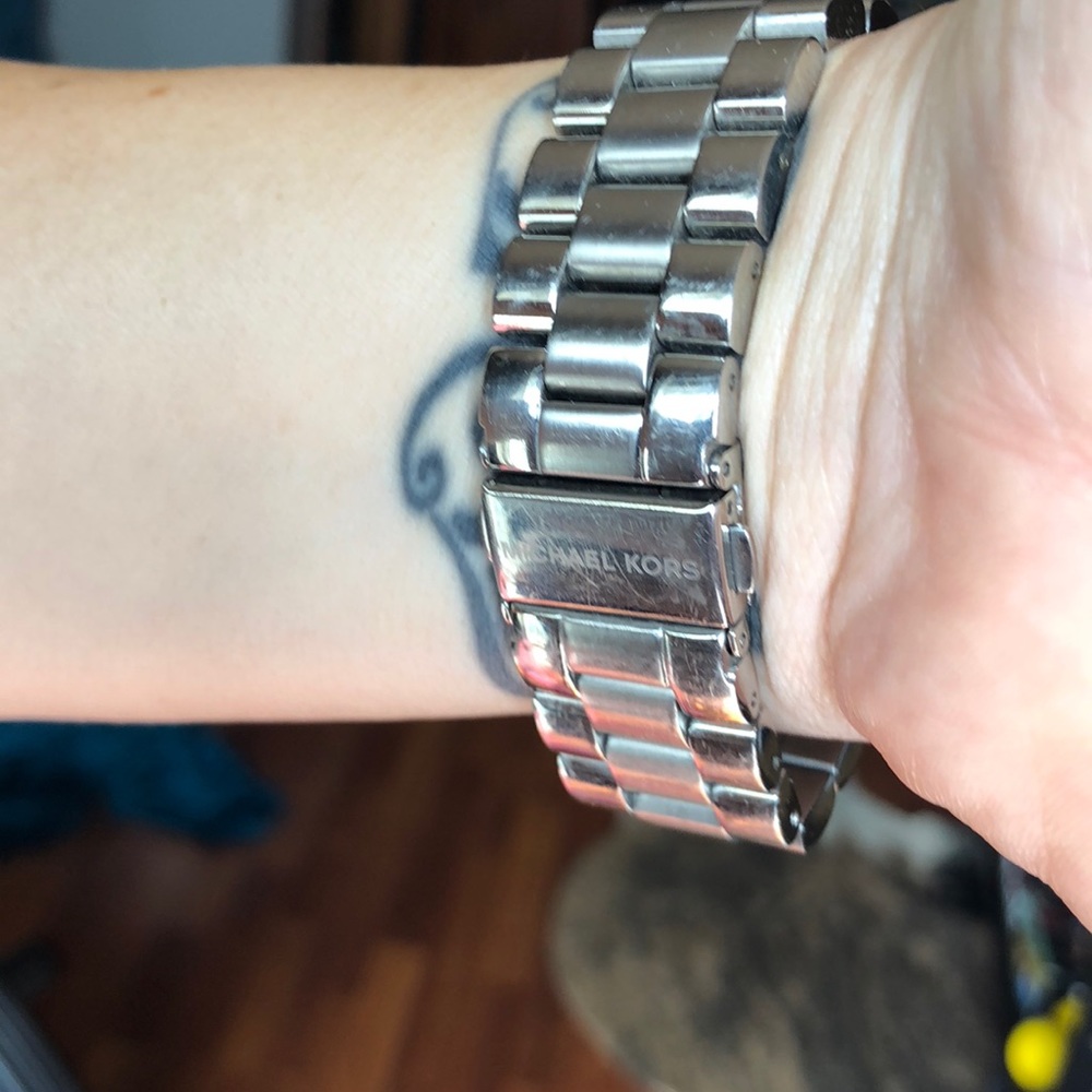 Michael kors watch - Picture 4 of 5